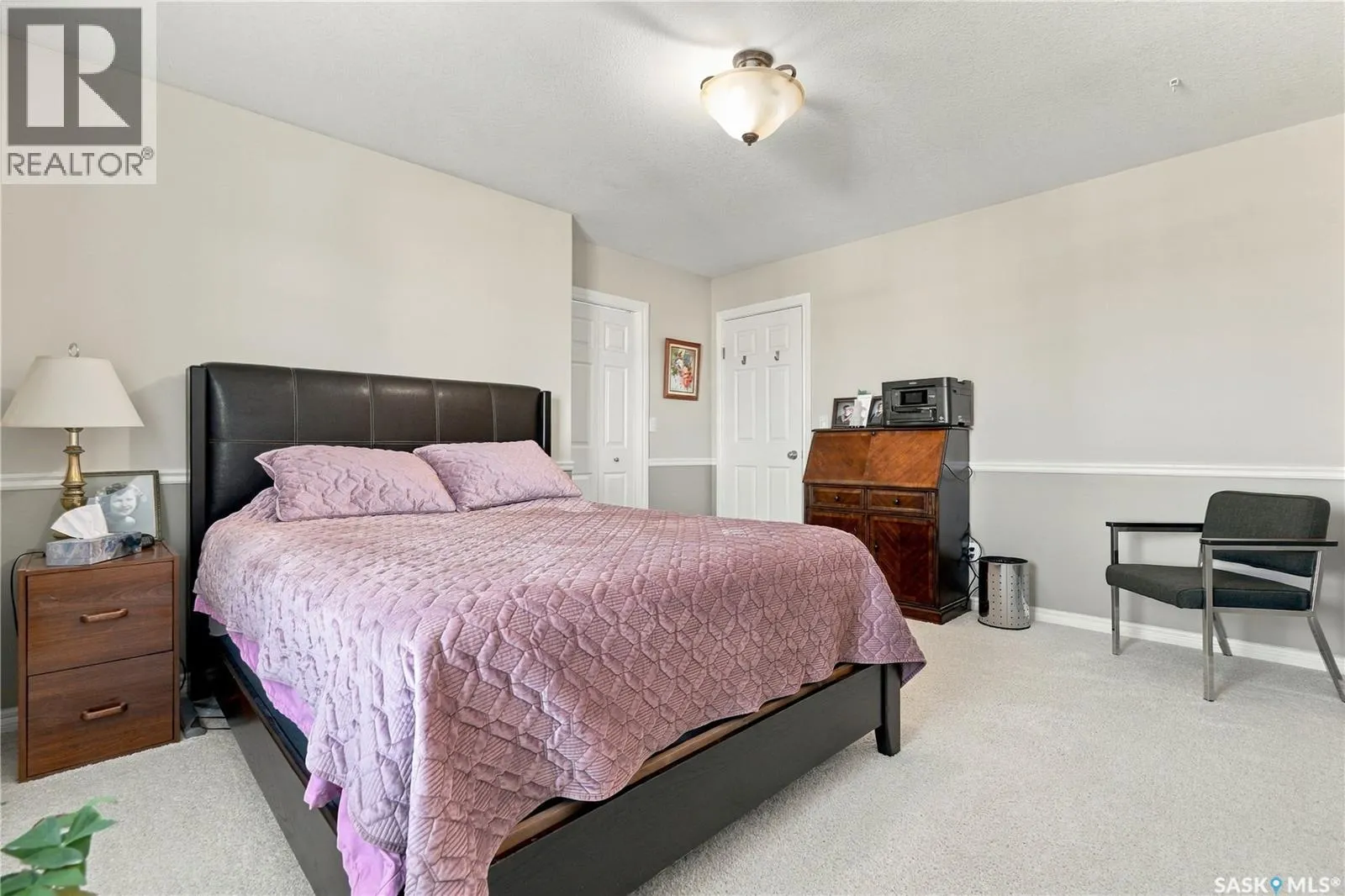 1 127 Banyan CRESCENT