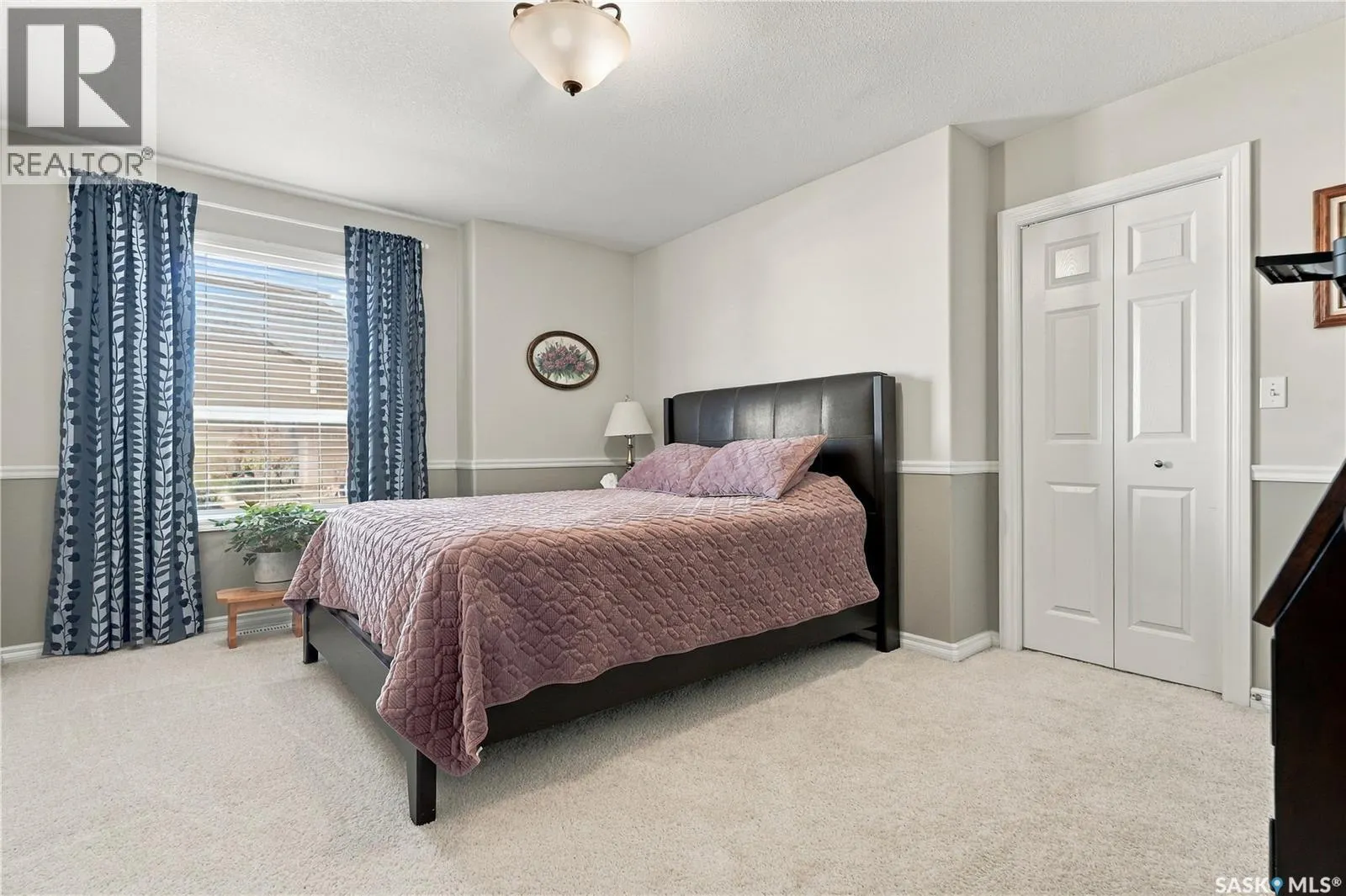 1 127 Banyan CRESCENT