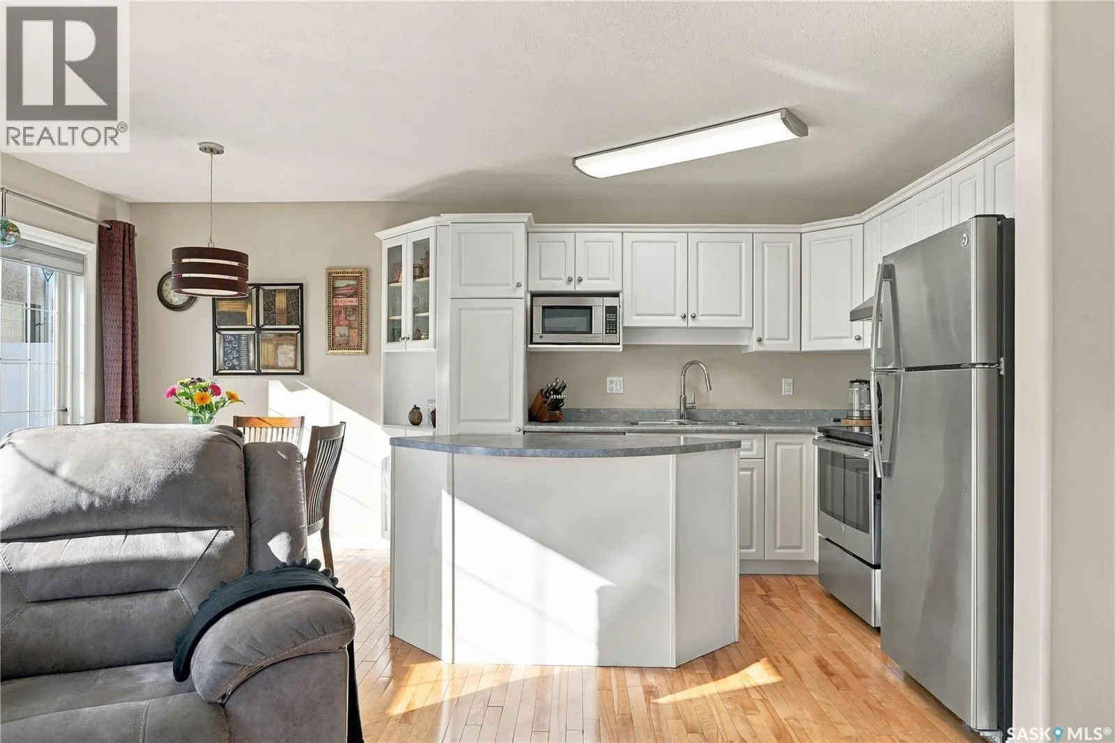 1 127 Banyan CRESCENT