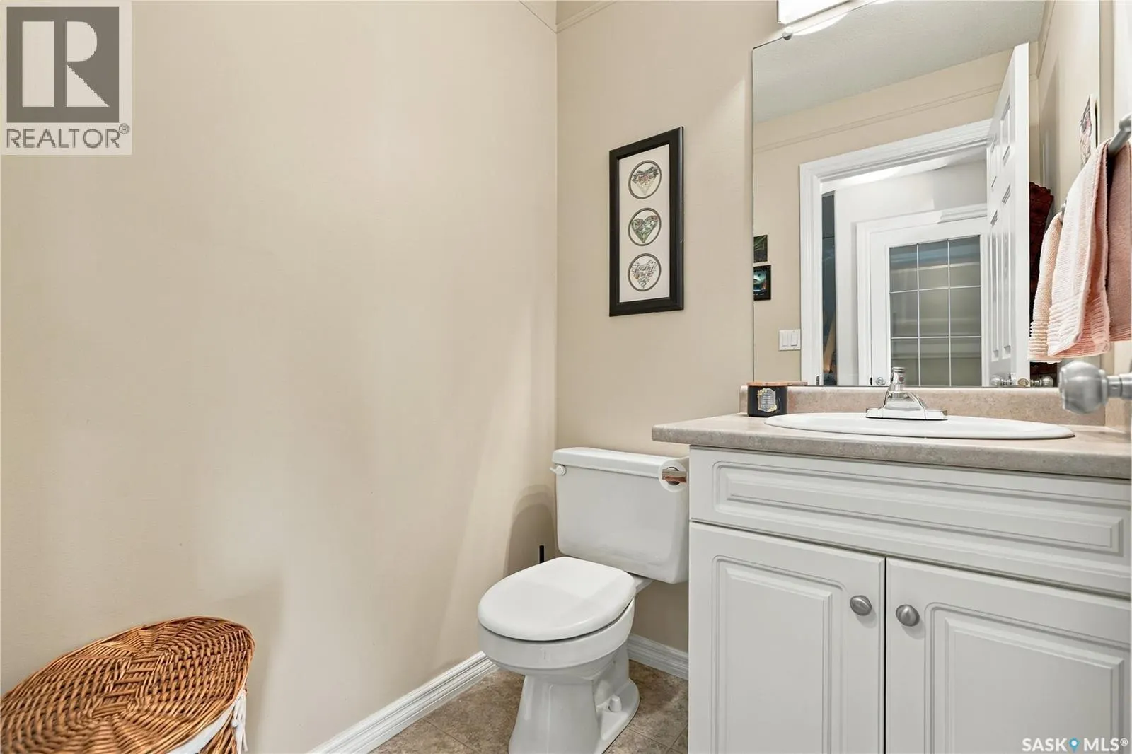 1 127 Banyan CRESCENT