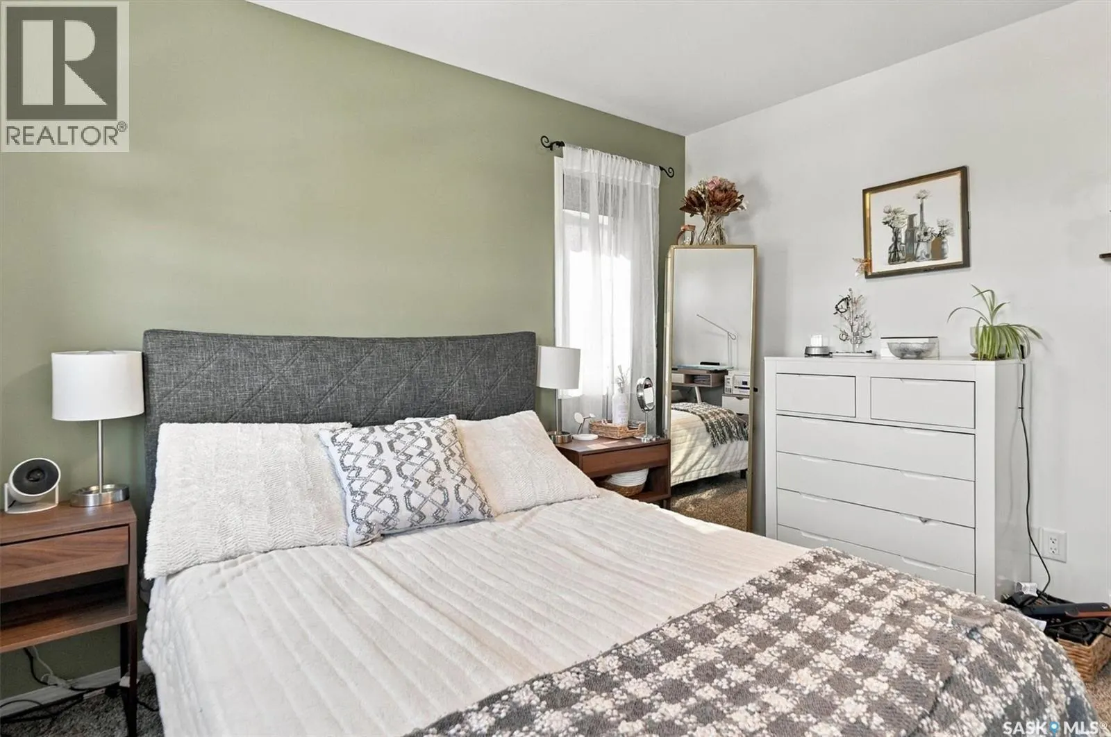 215 Coad MANOR