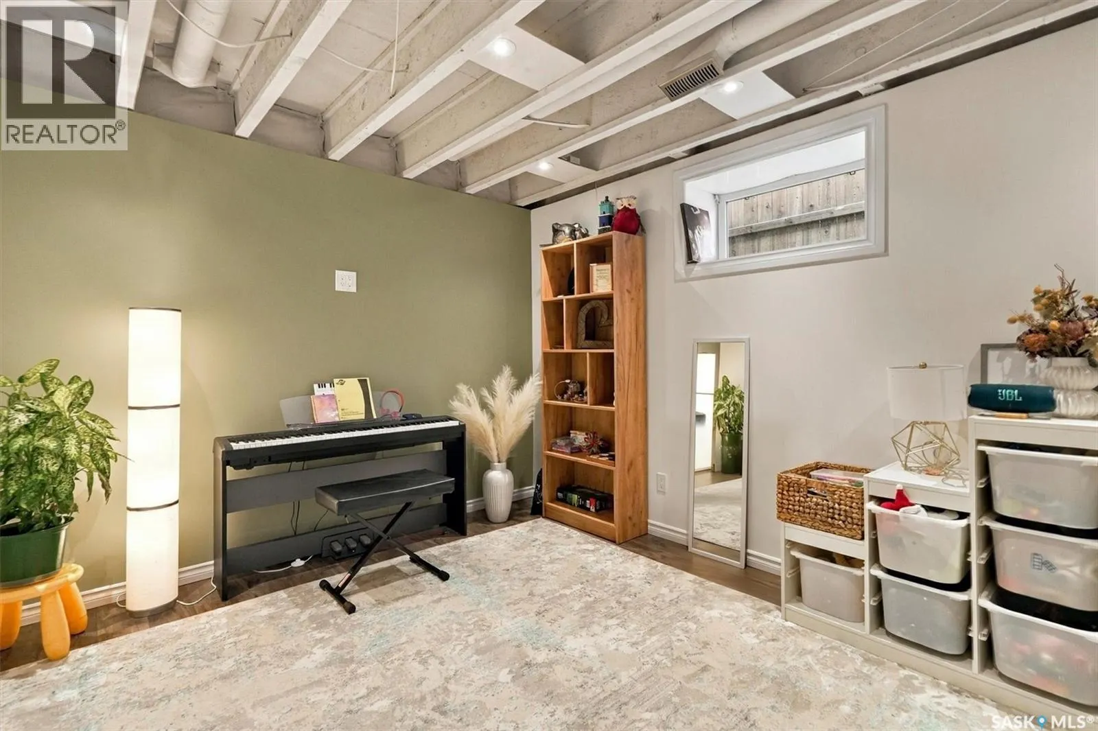 215 Coad MANOR