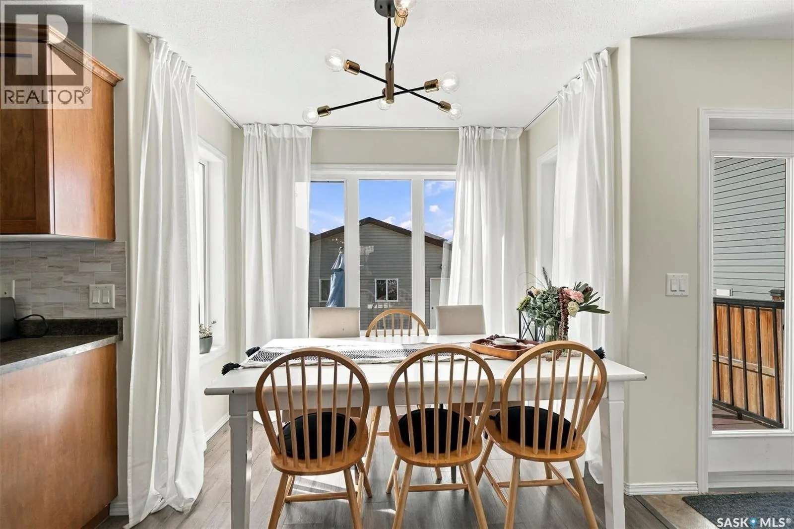 215 Coad MANOR