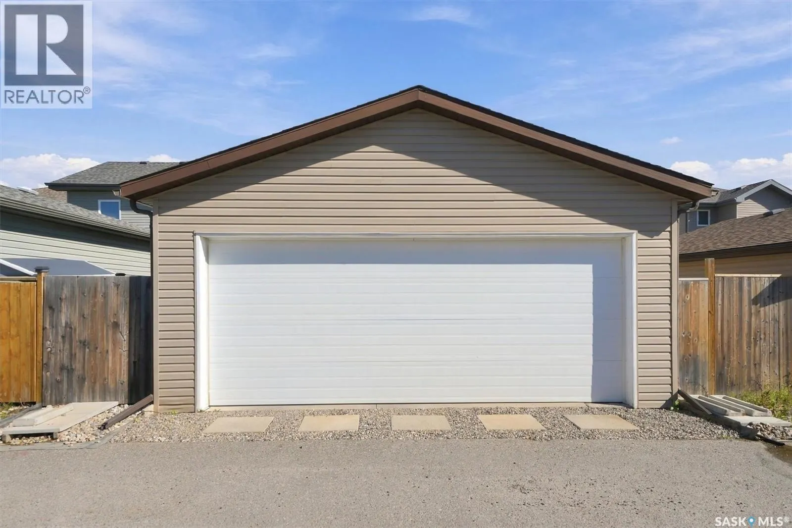 215 Coad MANOR