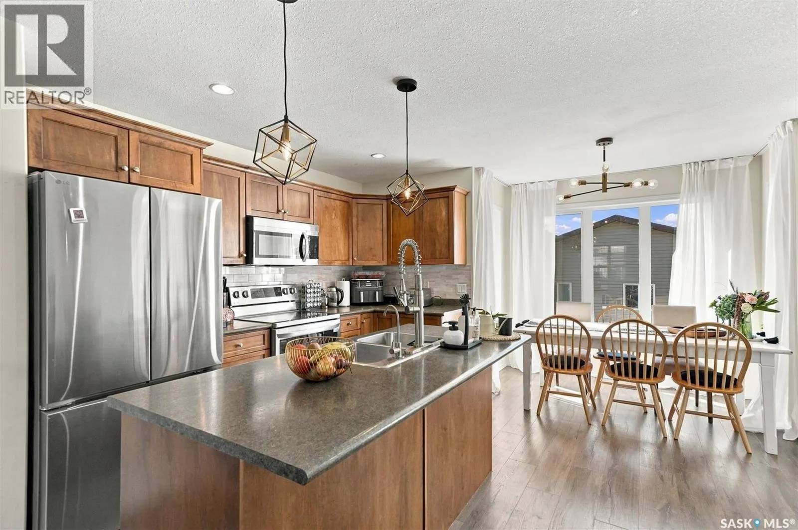 215 Coad MANOR