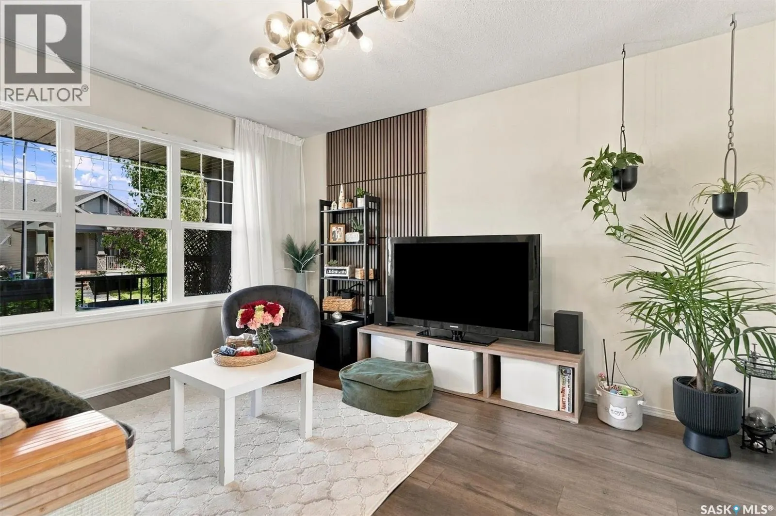 215 Coad MANOR