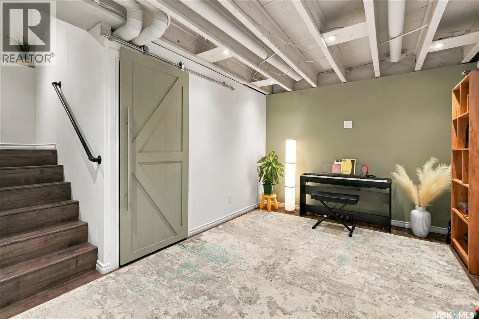 215 Coad MANOR