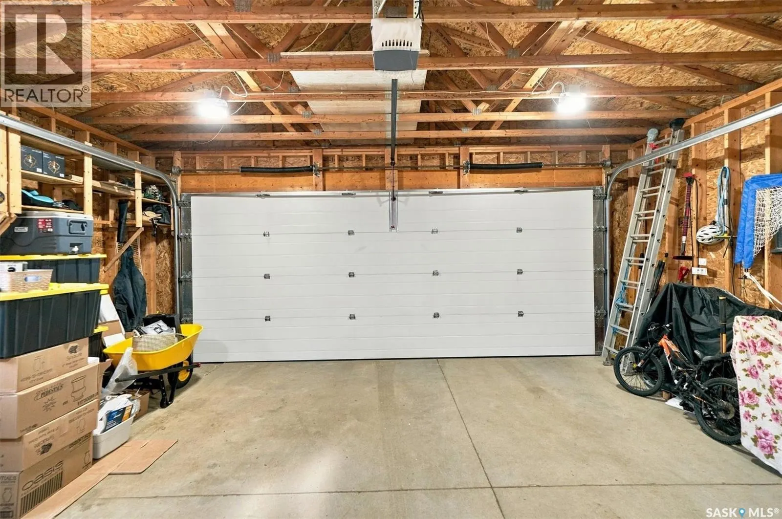 215 Coad MANOR