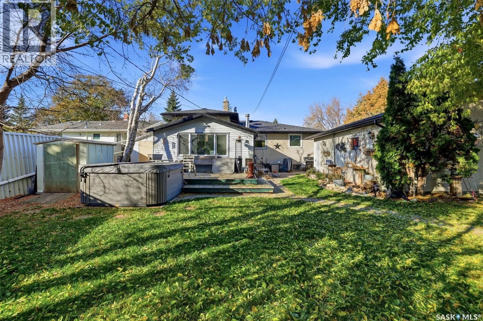 25 Short STREET