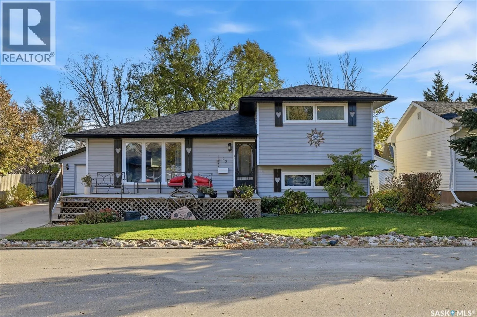 25 Short STREET