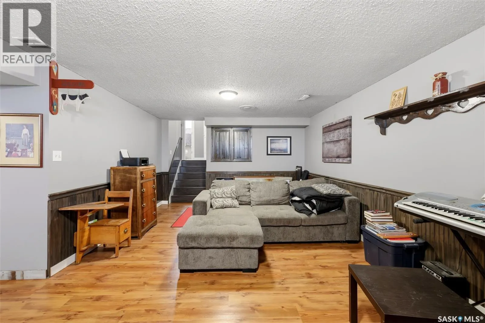 25 Short STREET