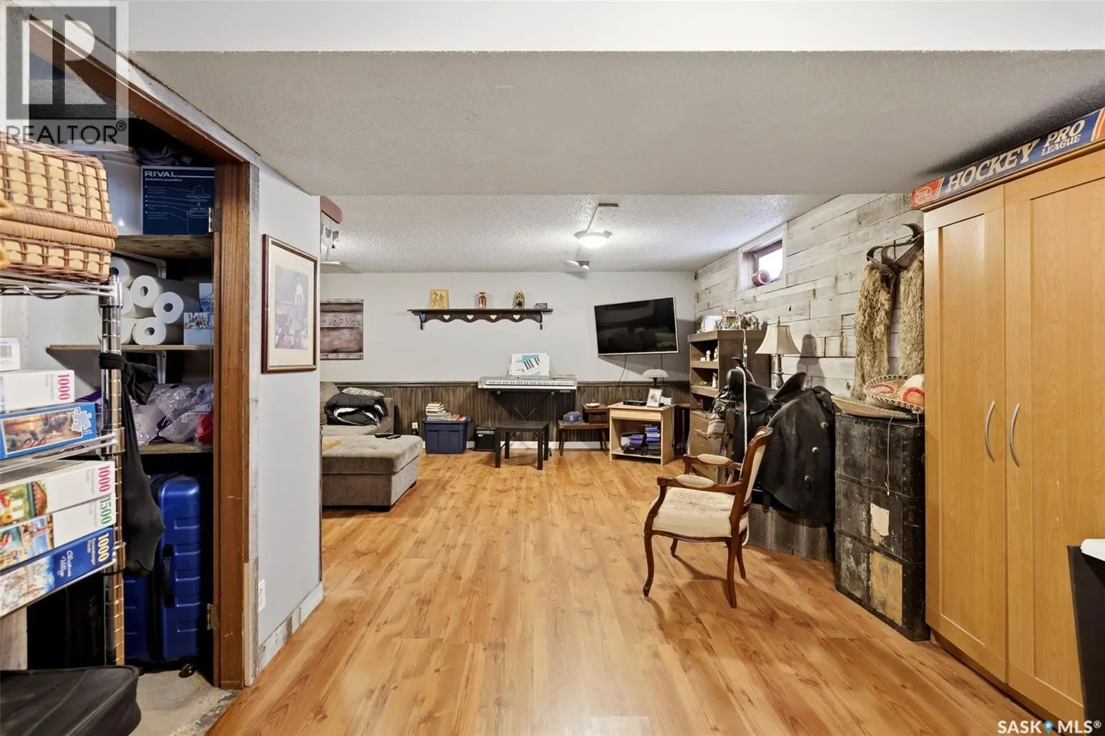 25 Short STREET