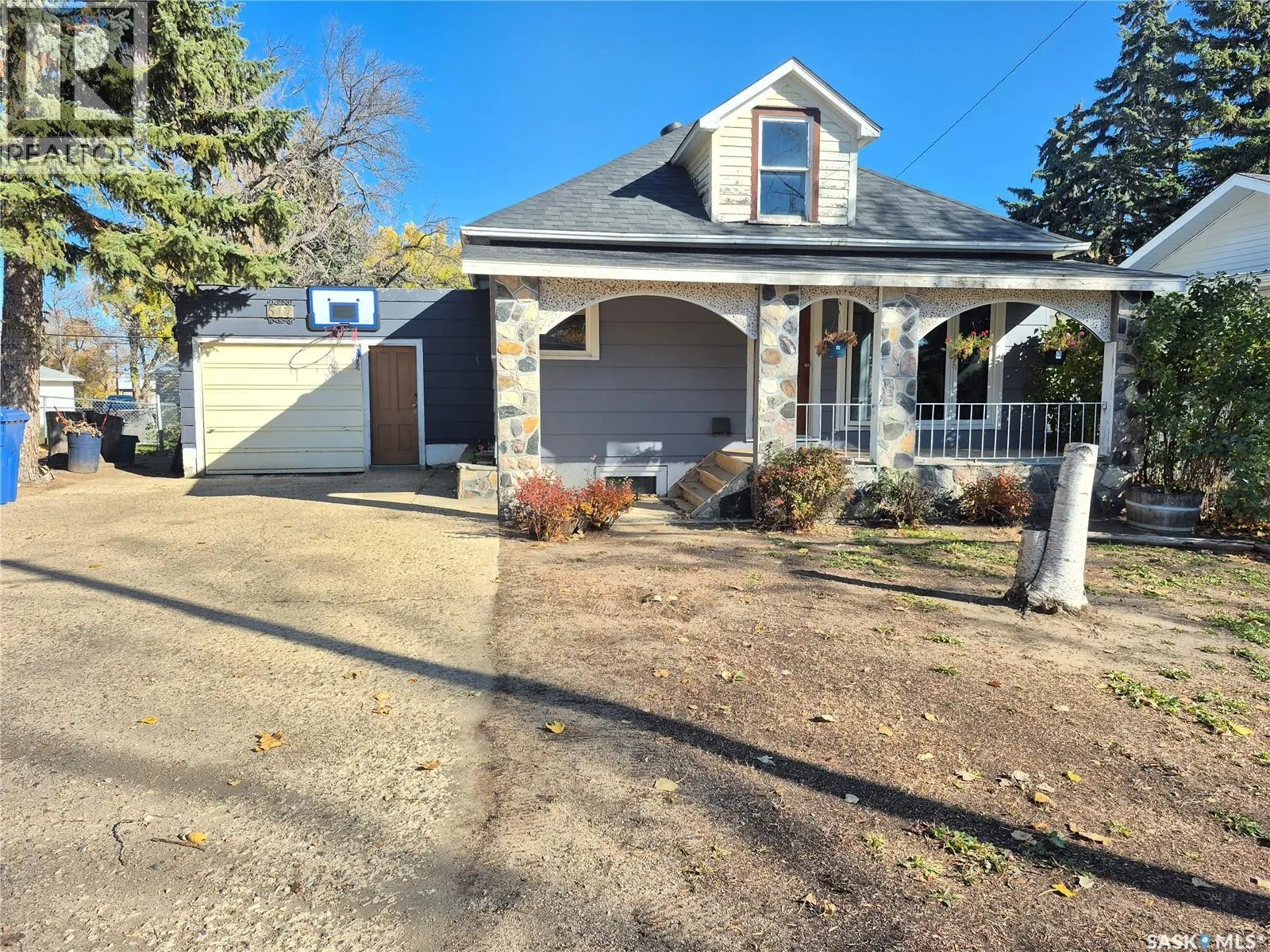 517 Bertrand AVENUE