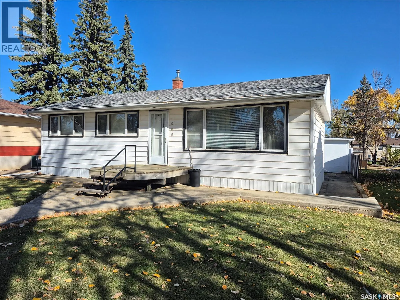505 Bertrand AVENUE