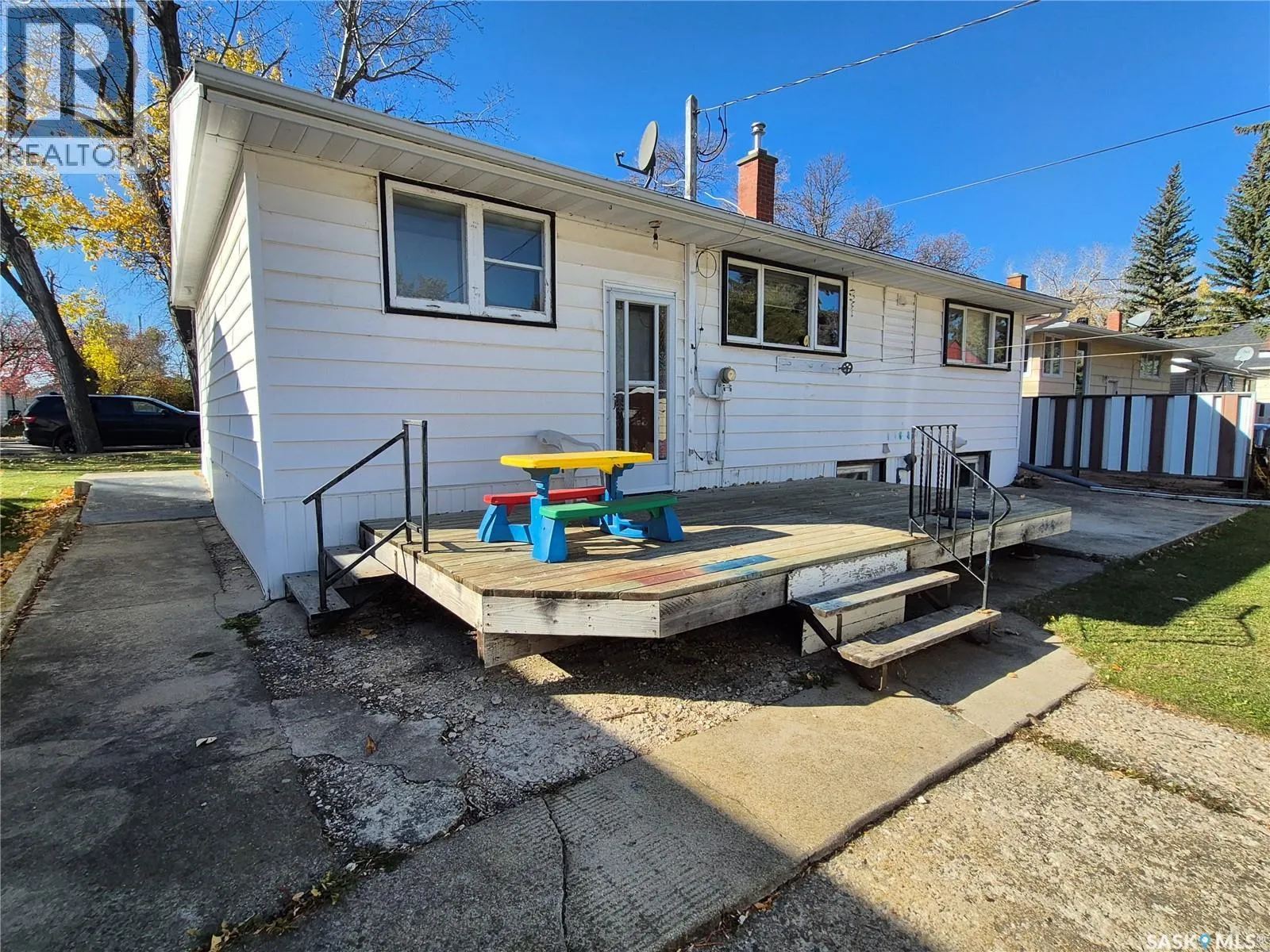 505 Bertrand AVENUE