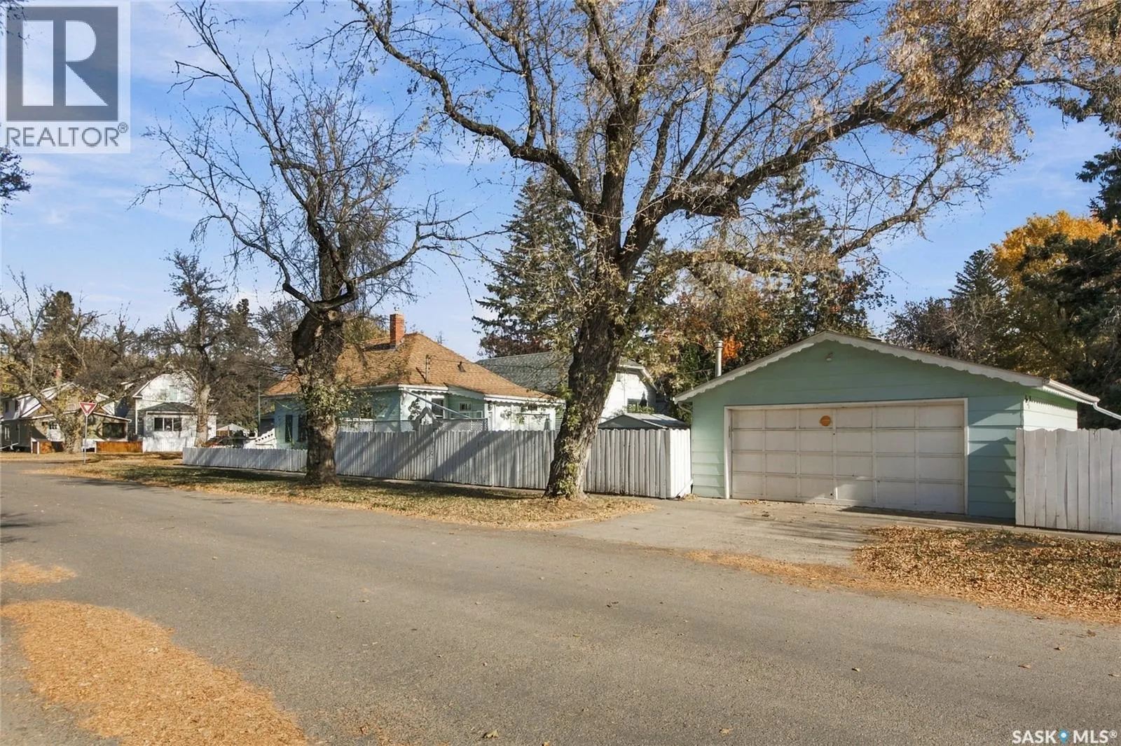 621 31st STREET W