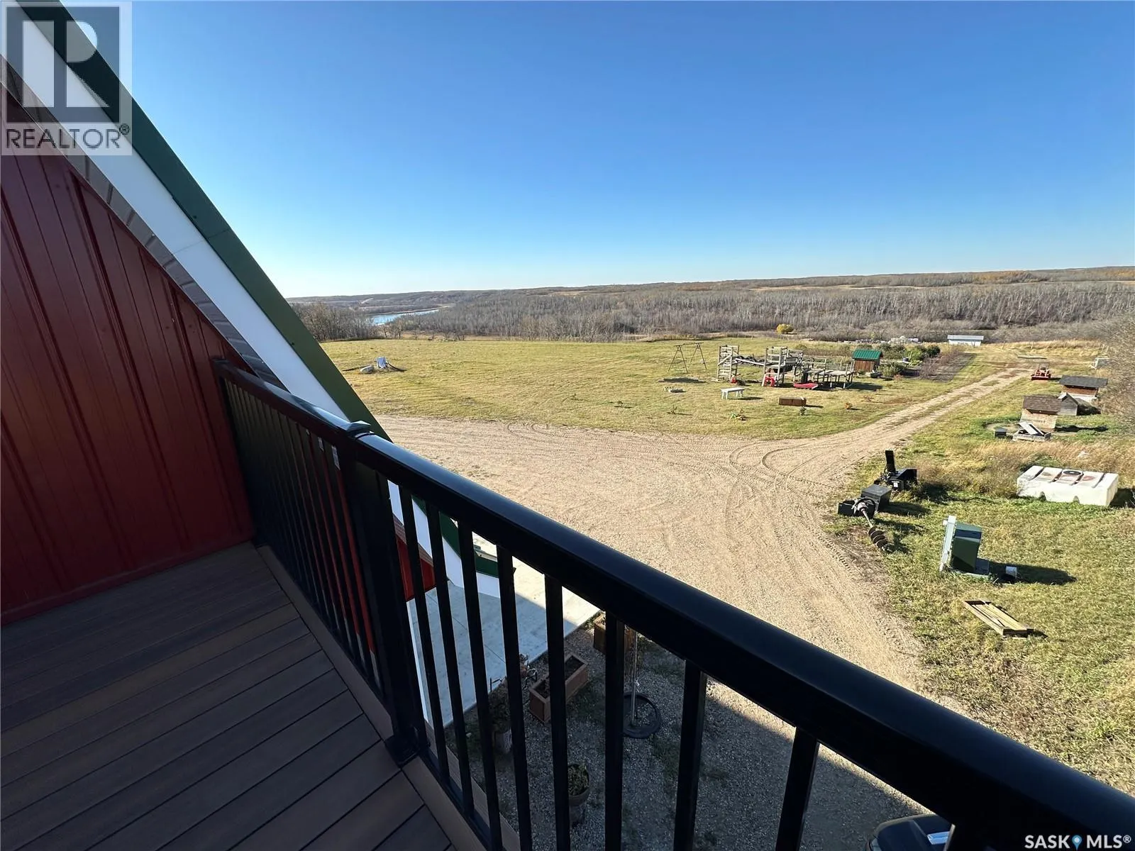 Gabriel Bridge Riverfront Retreat