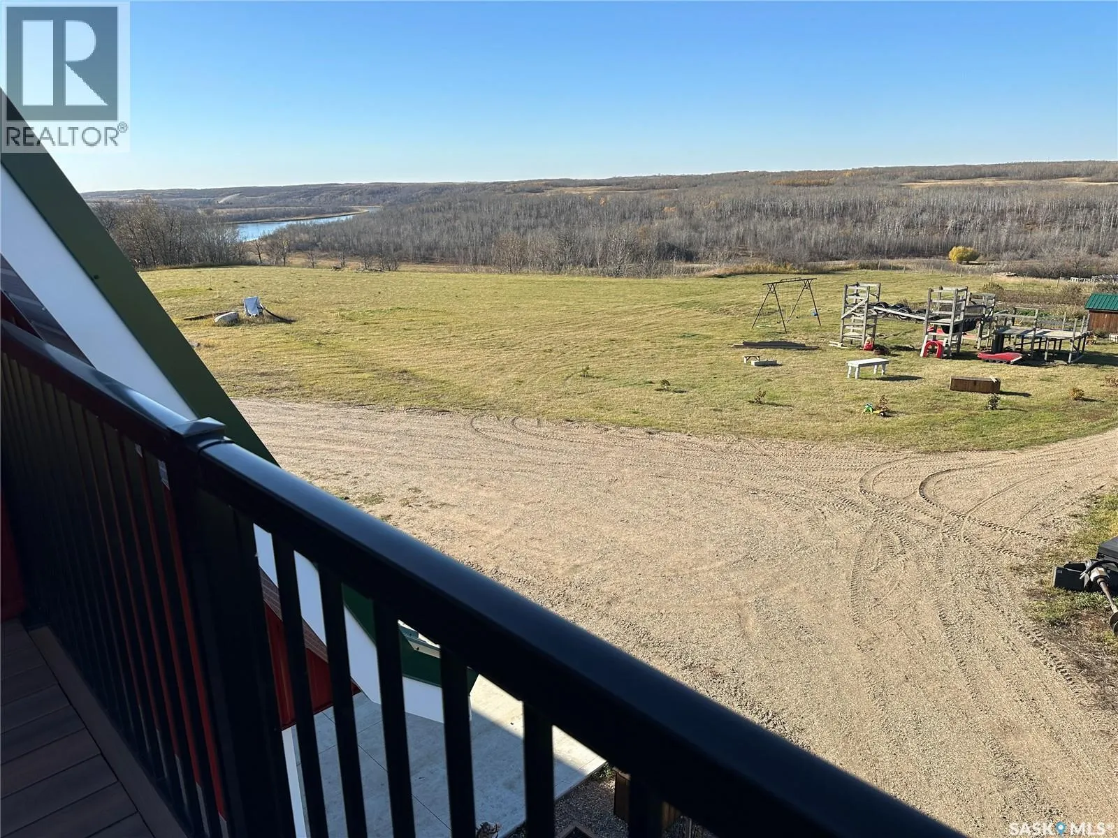 Gabriel Bridge Riverfront Retreat