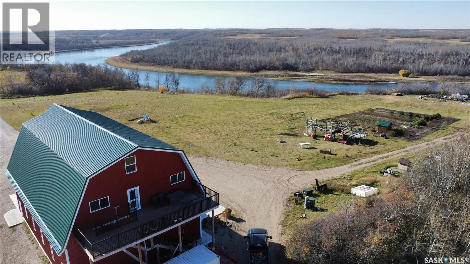 Gabriel Bridge Riverfront Retreat