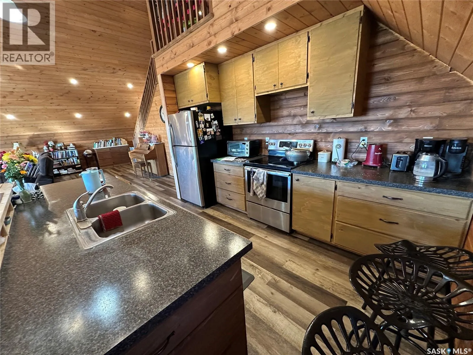 Gabriel Bridge Riverfront Retreat