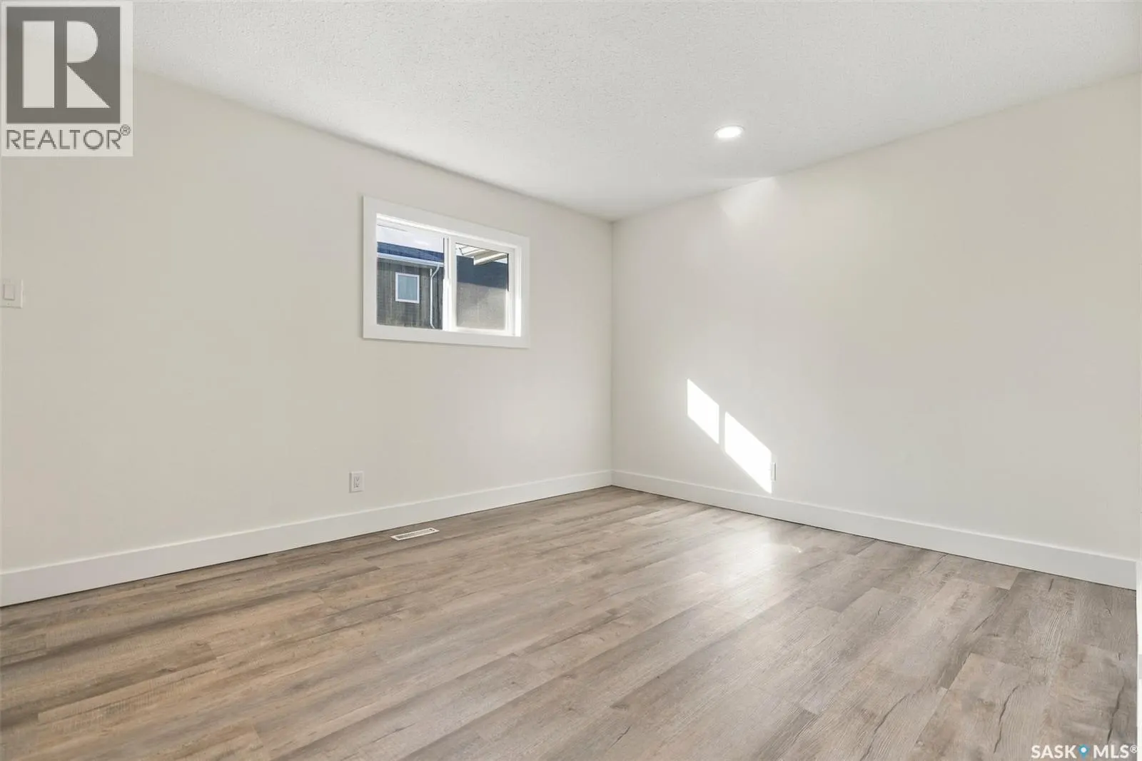 28 101 Neis Access ROAD