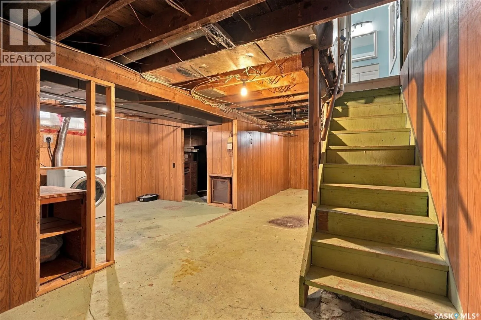 622 32nd STREET W