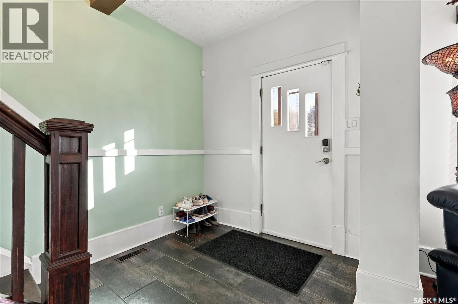 622 32nd STREET W