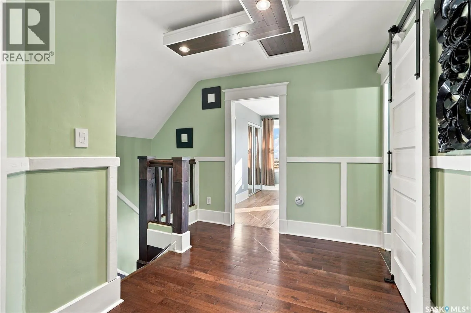 622 32nd STREET W