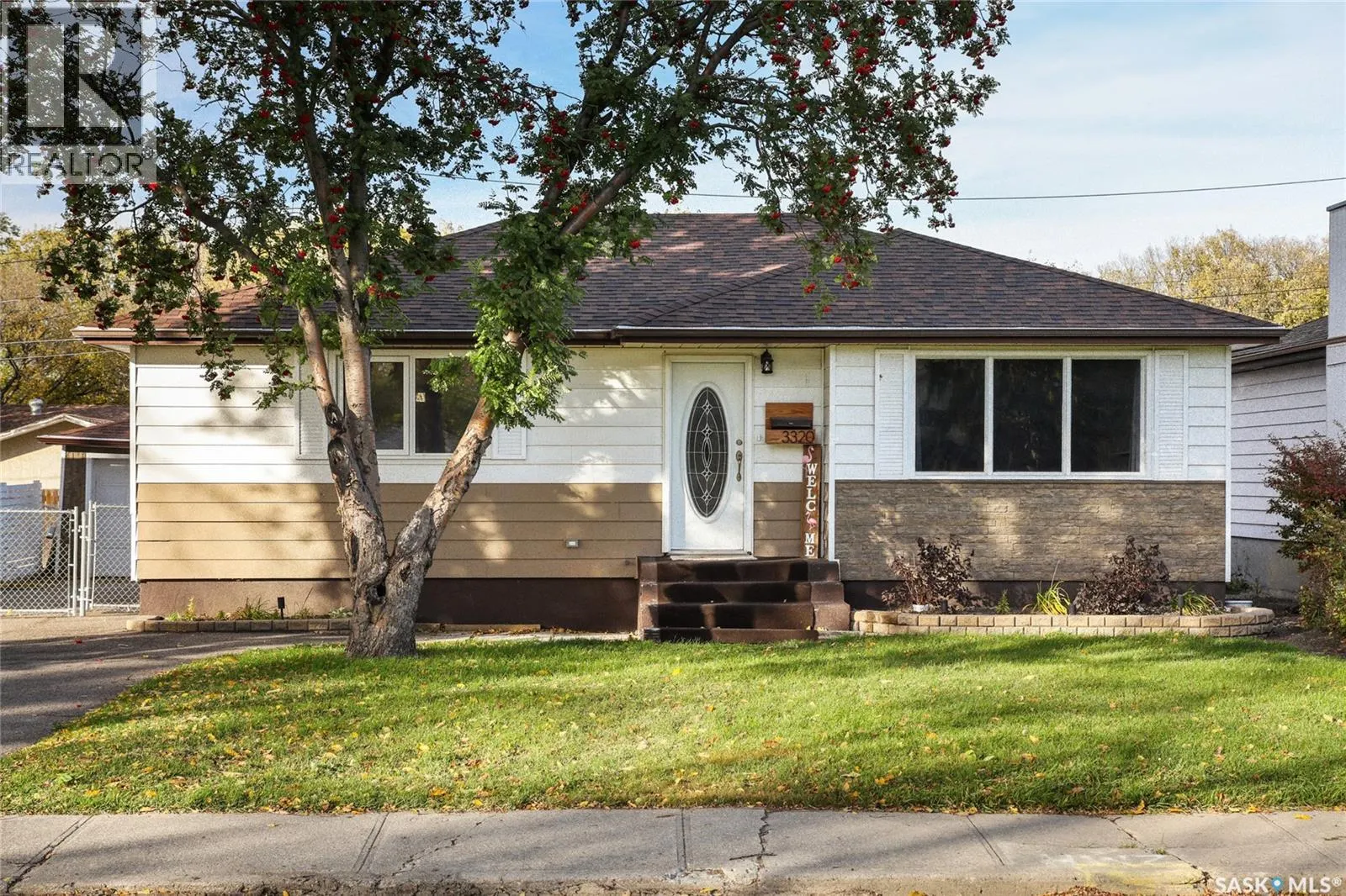 3320 PERRY AVENUE
