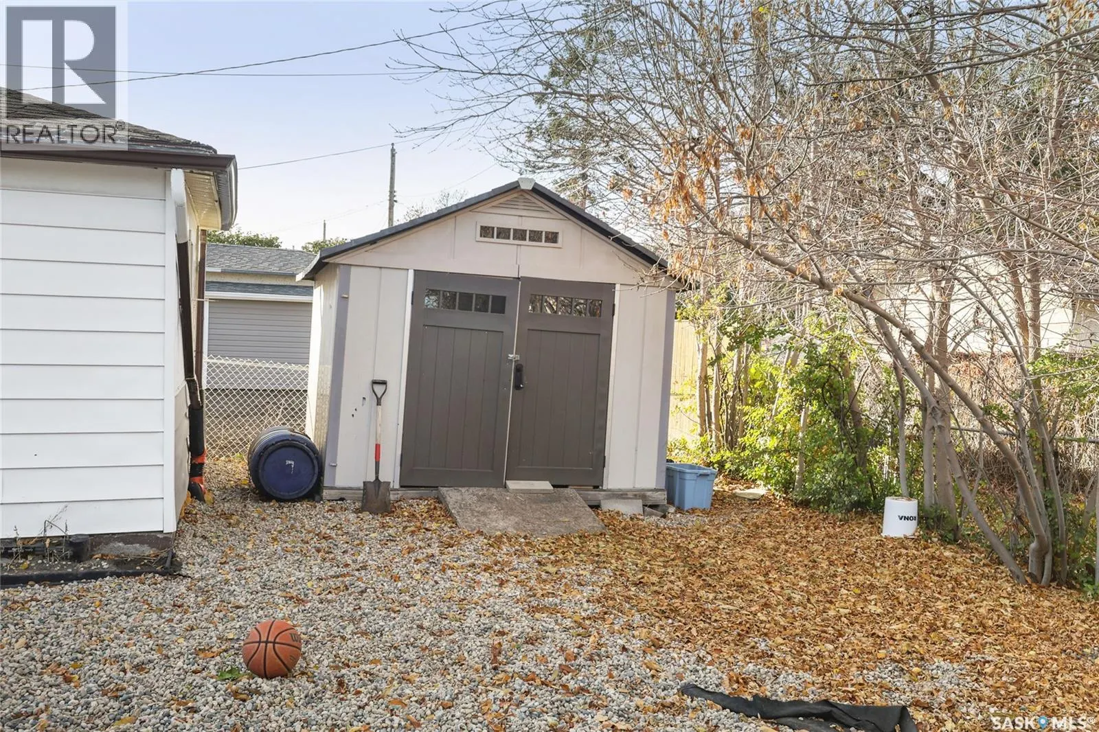 3320 PERRY AVENUE