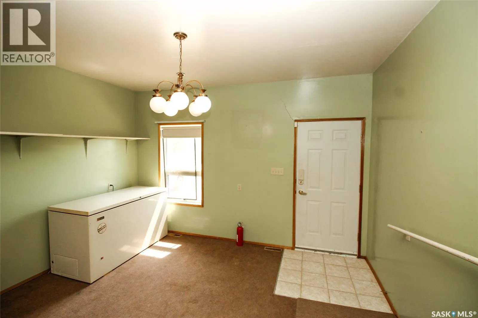 223 2nd STREET W