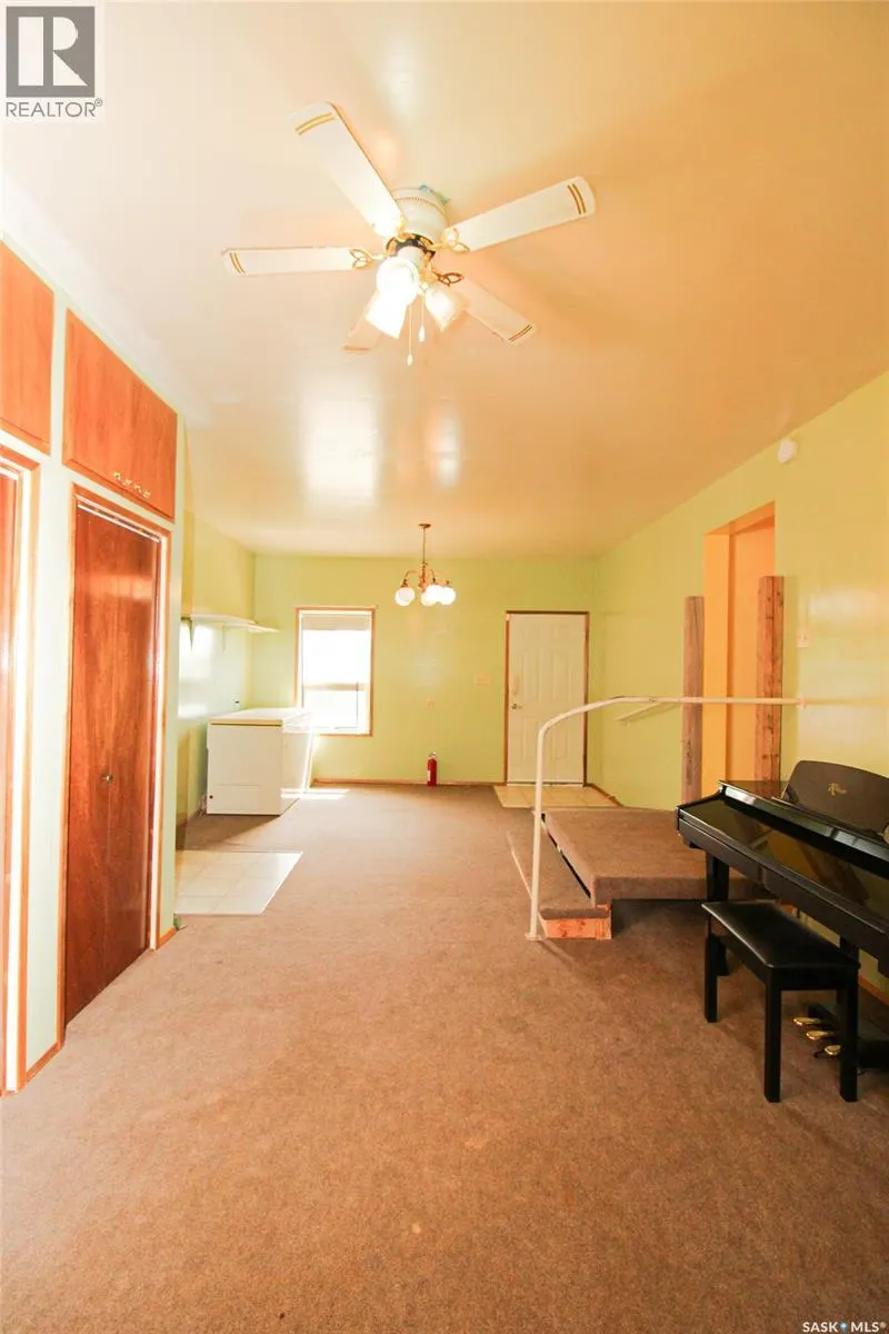 223 2nd STREET W