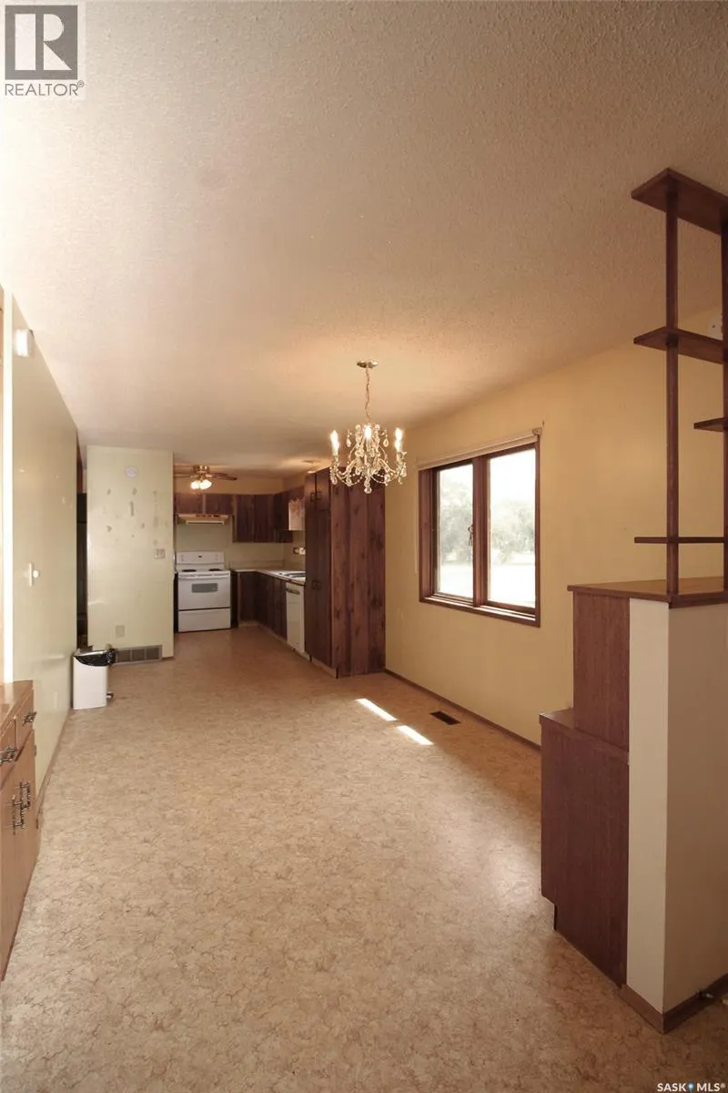223 2nd STREET W
