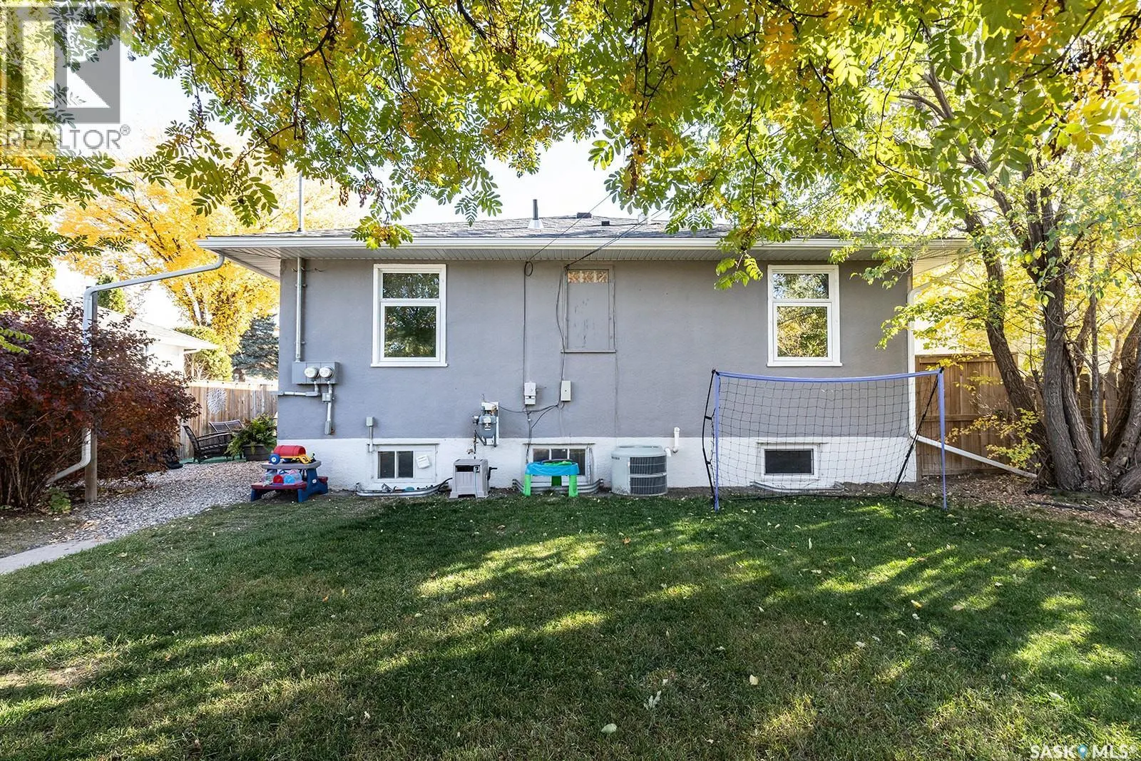 1914 Lansdowne AVENUE