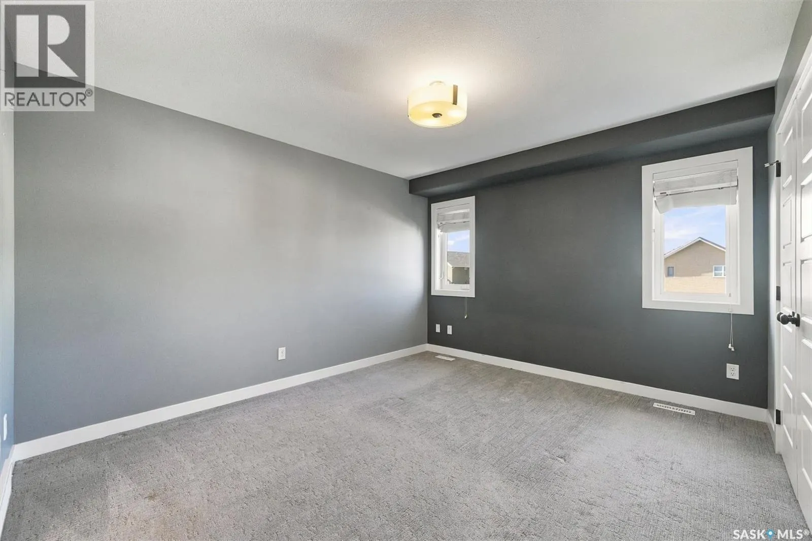 319 Langlois WAY