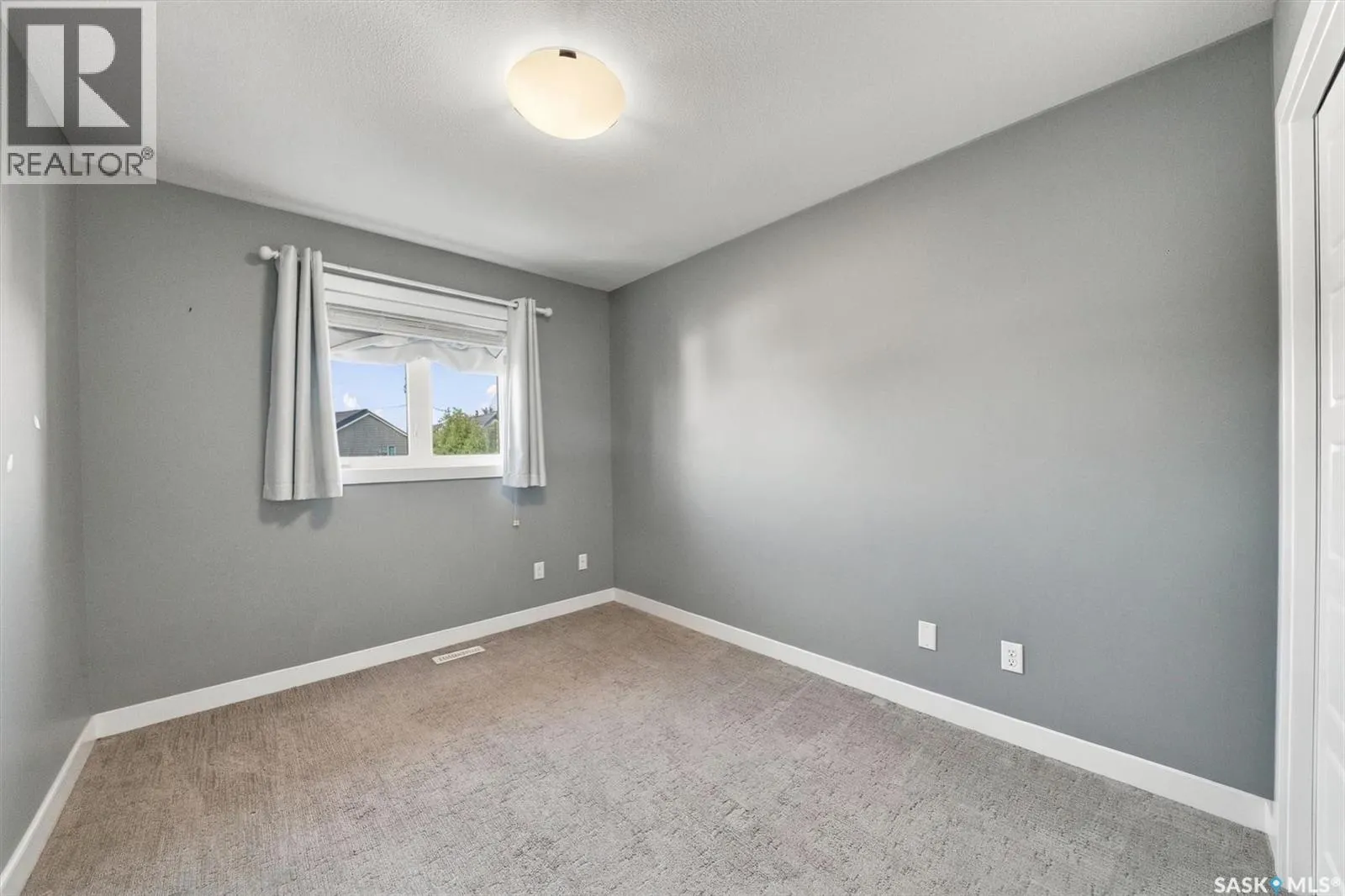319 Langlois WAY