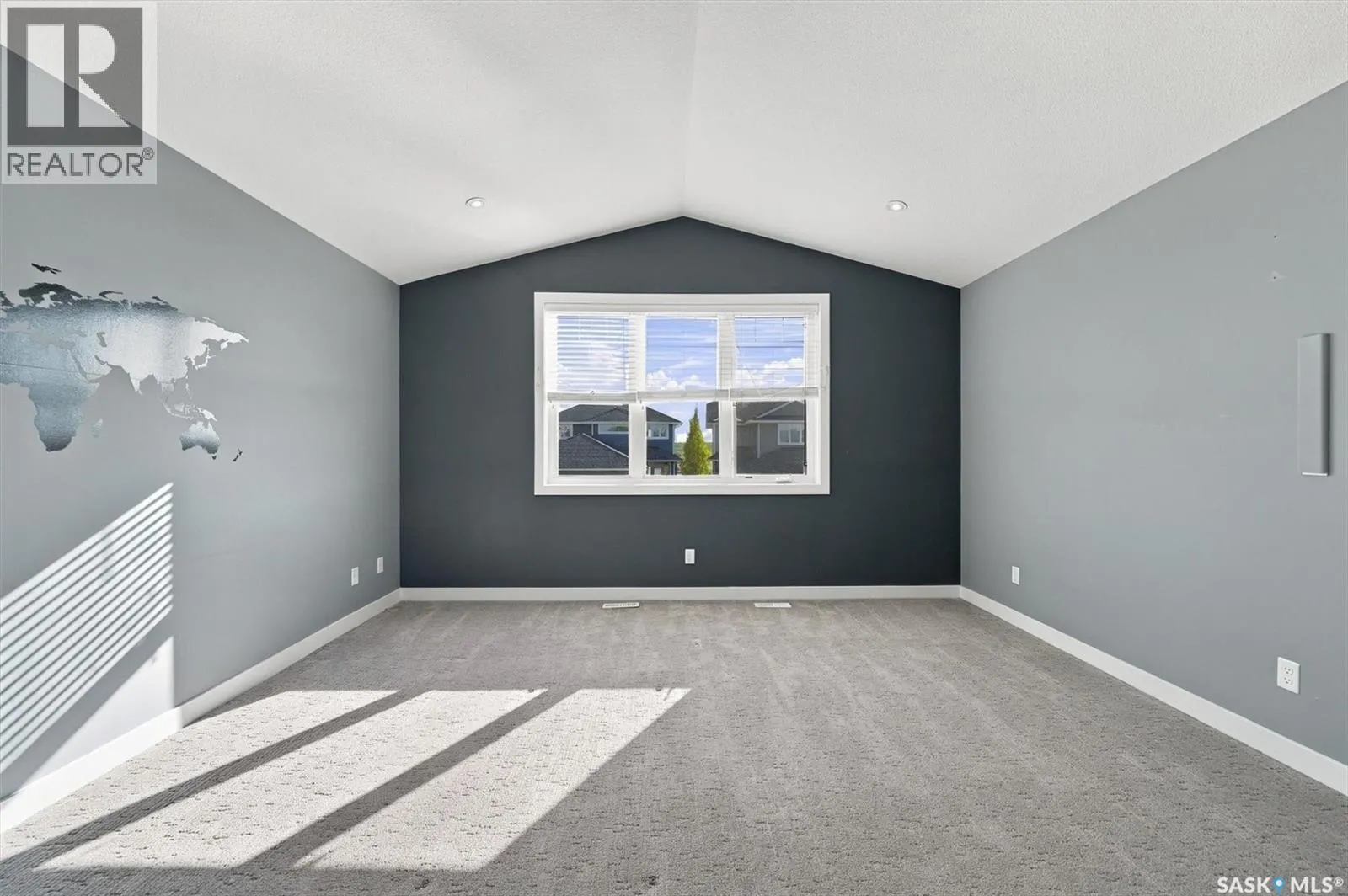 319 Langlois WAY
