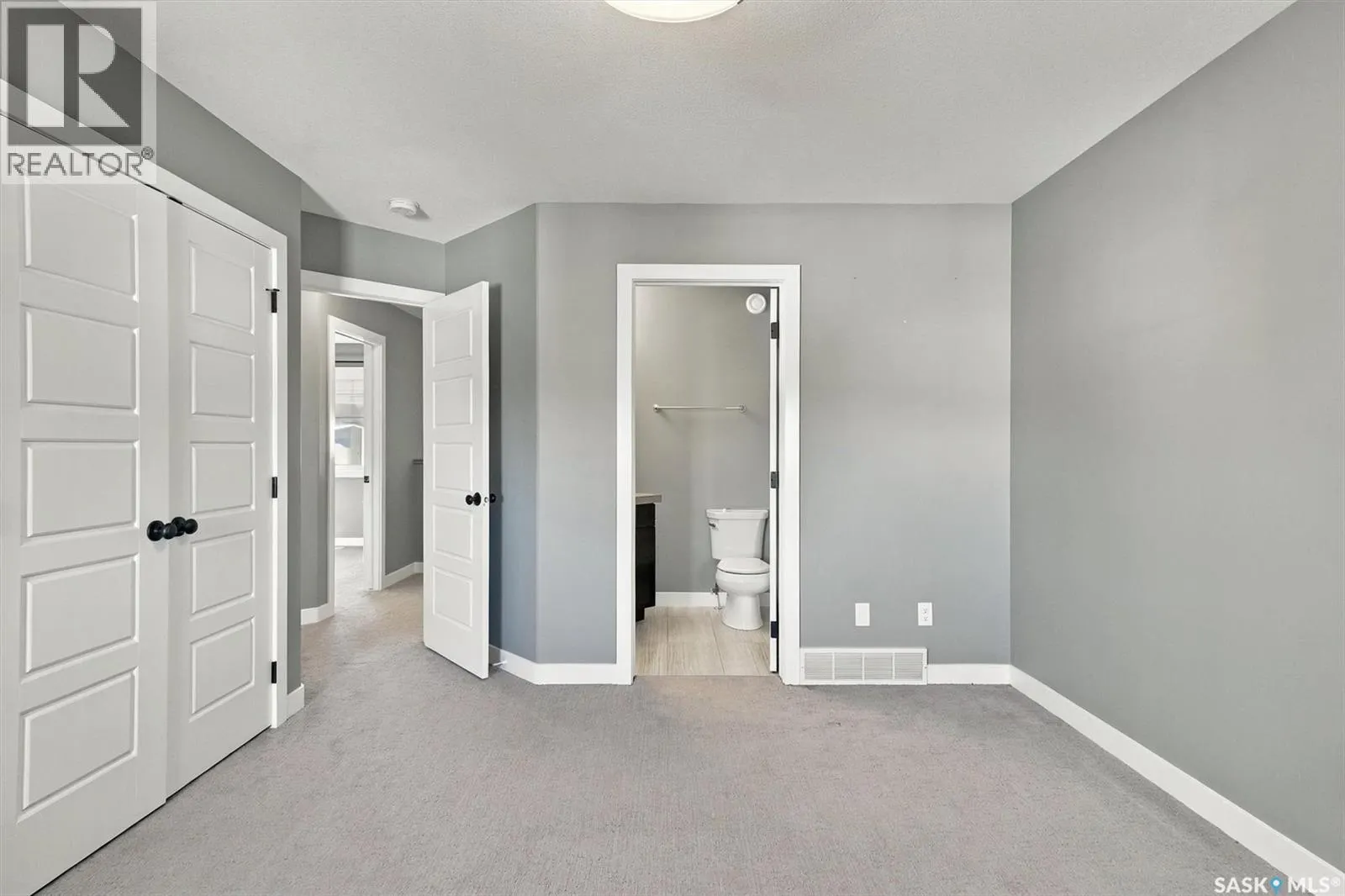 319 Langlois WAY