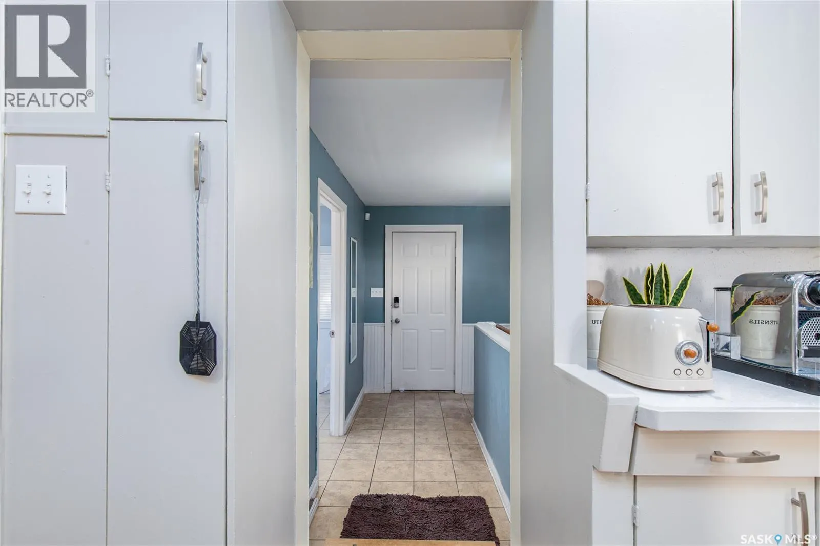 303 Lillooet STREET W