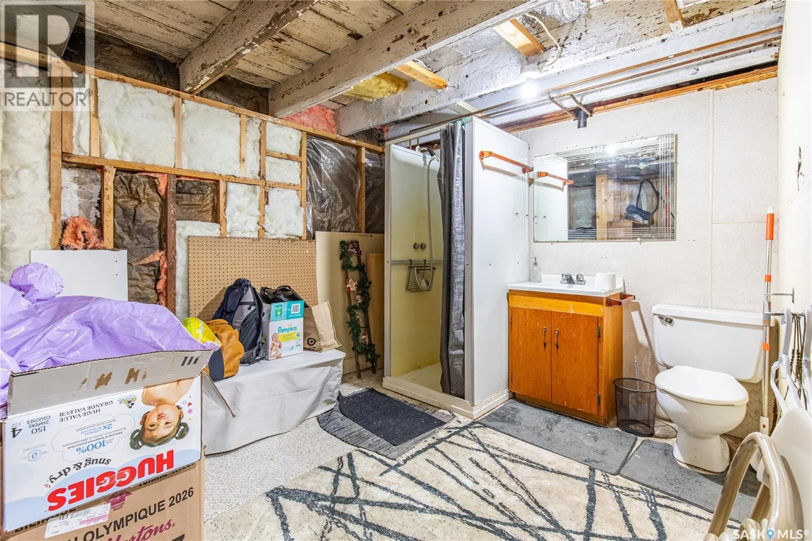 303 Lillooet STREET W