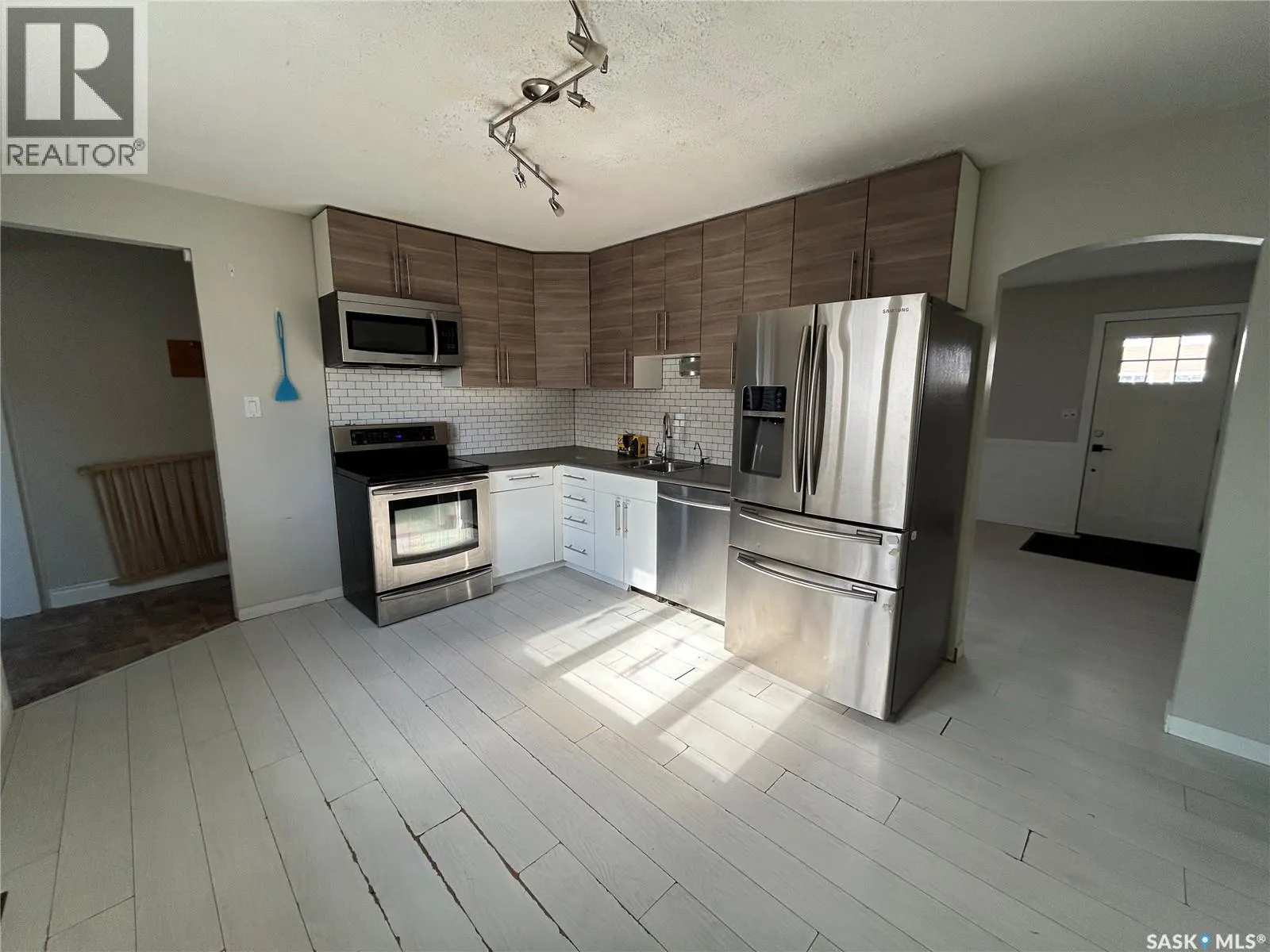 1246 8th STREET