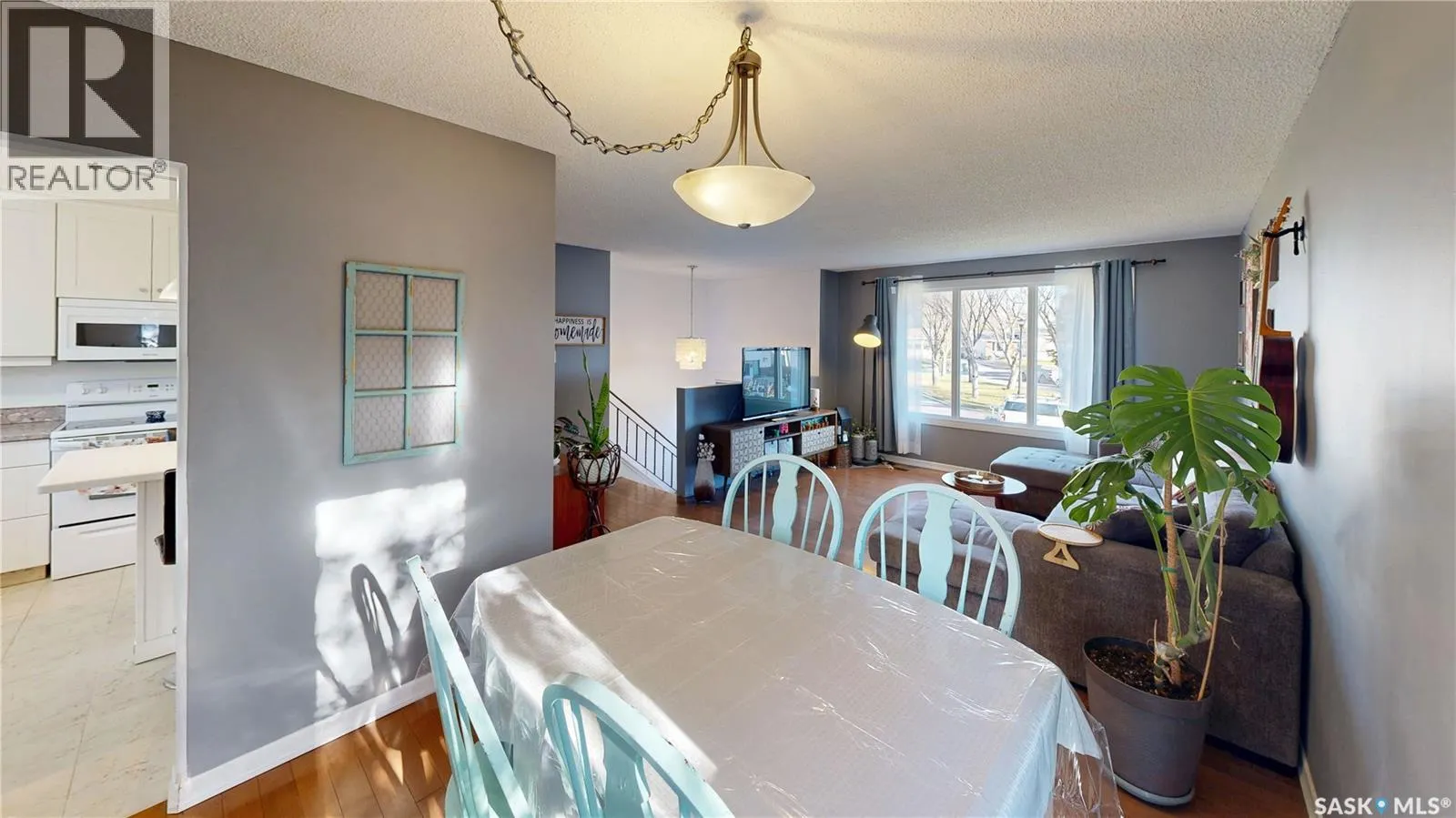 51 FRENCH CRESCENT