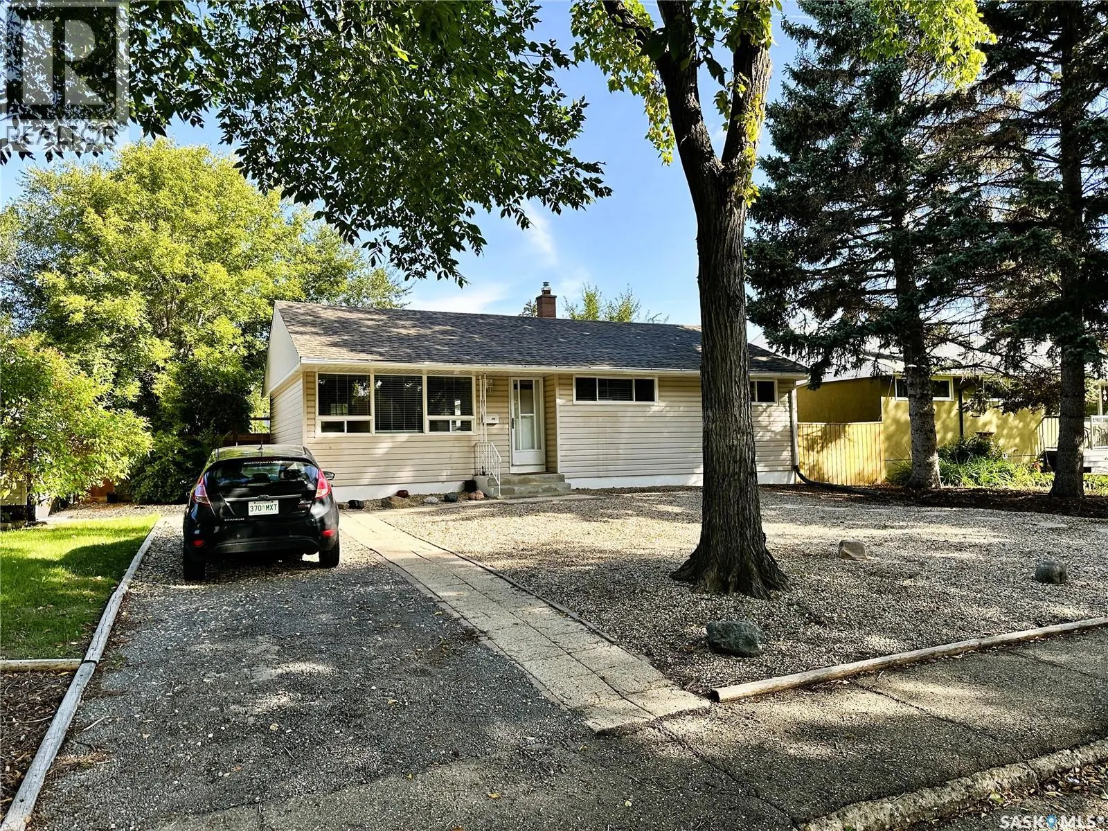 3818 Normandy AVENUE