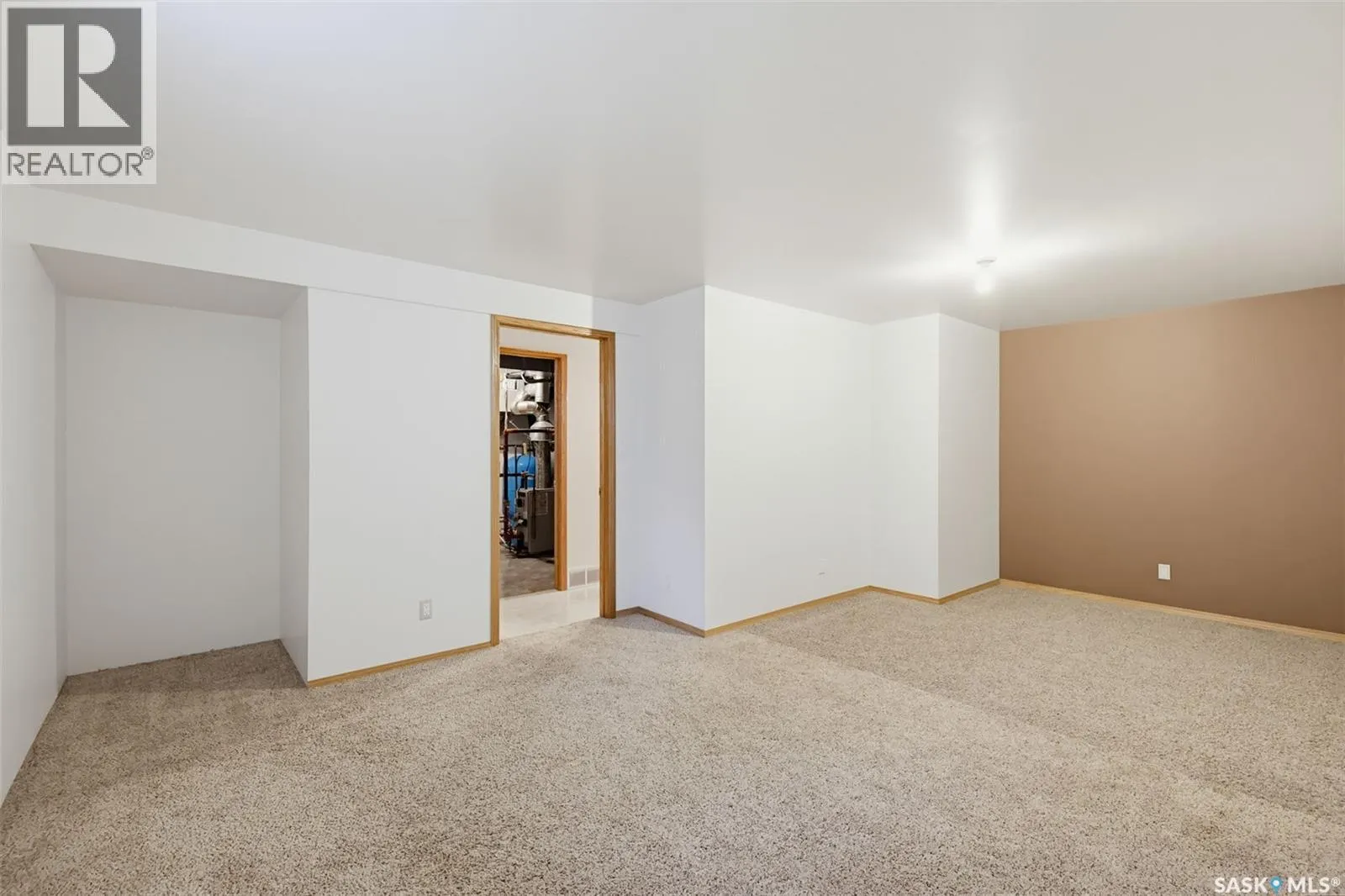 238 Mckay COURT