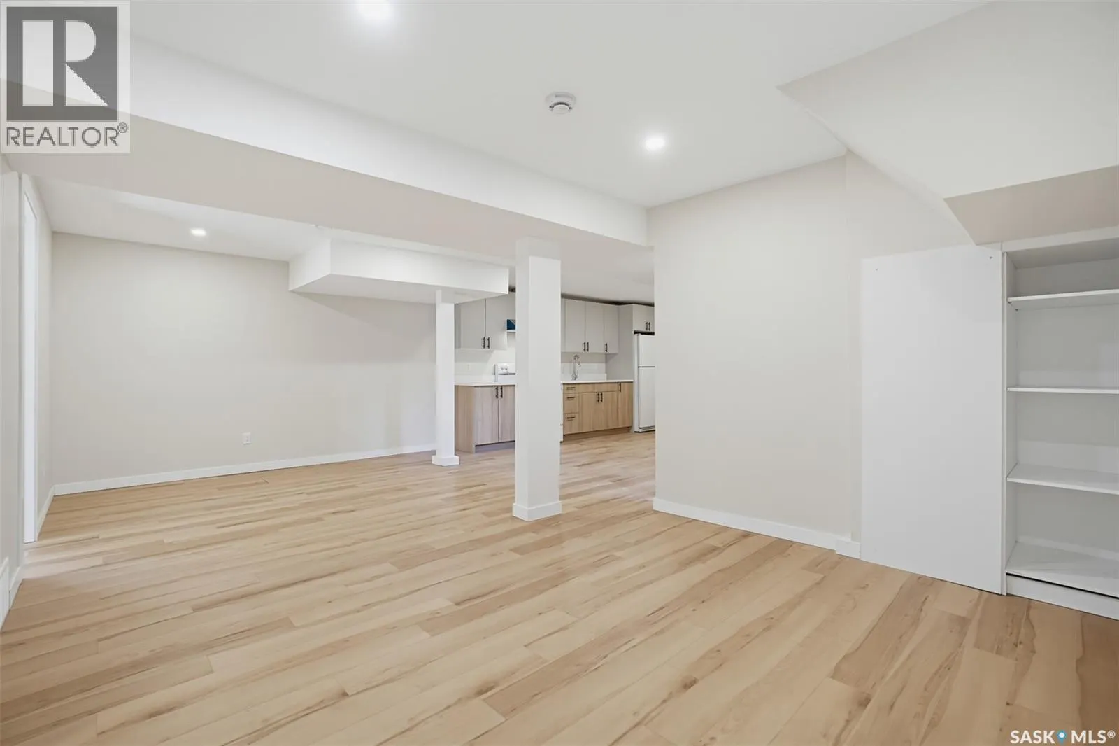 2606 37th STREET W
