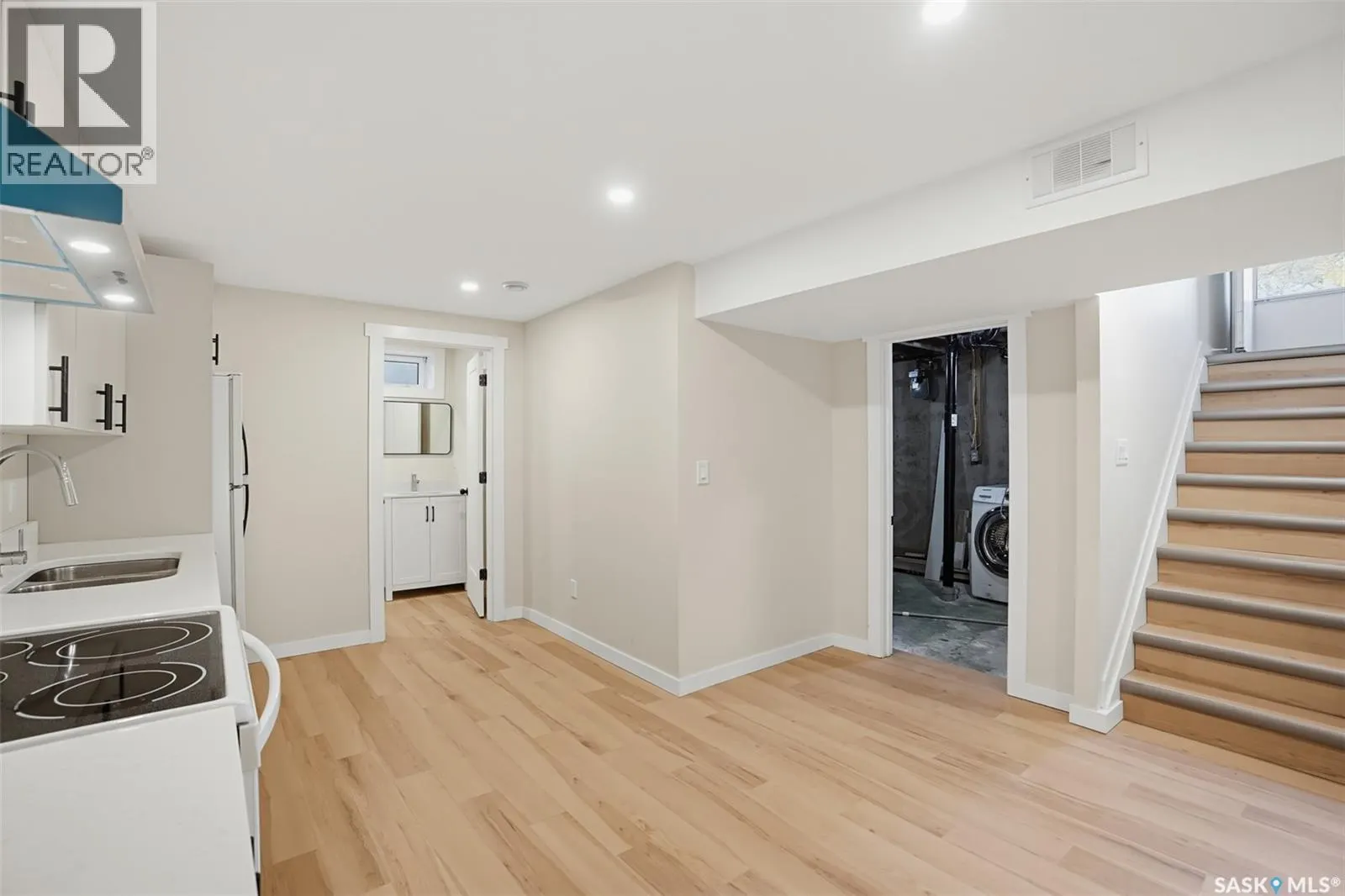 2606 37th STREET W