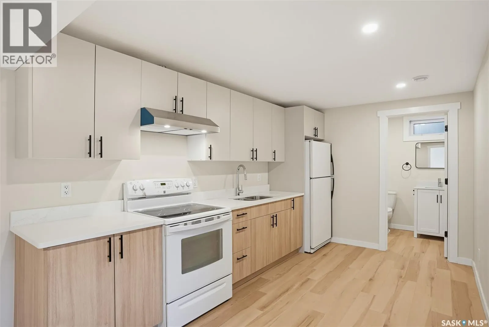 2606 37th STREET W