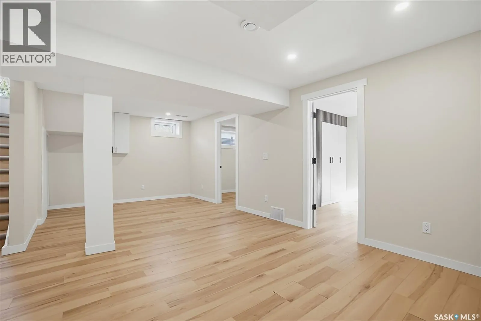 2606 37th STREET W