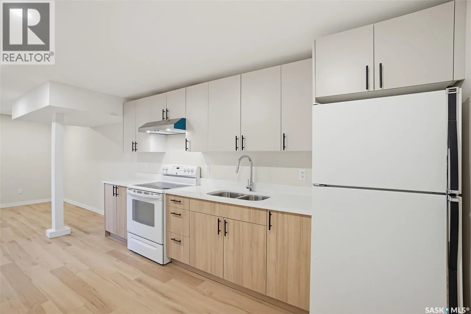 2606 37th STREET W