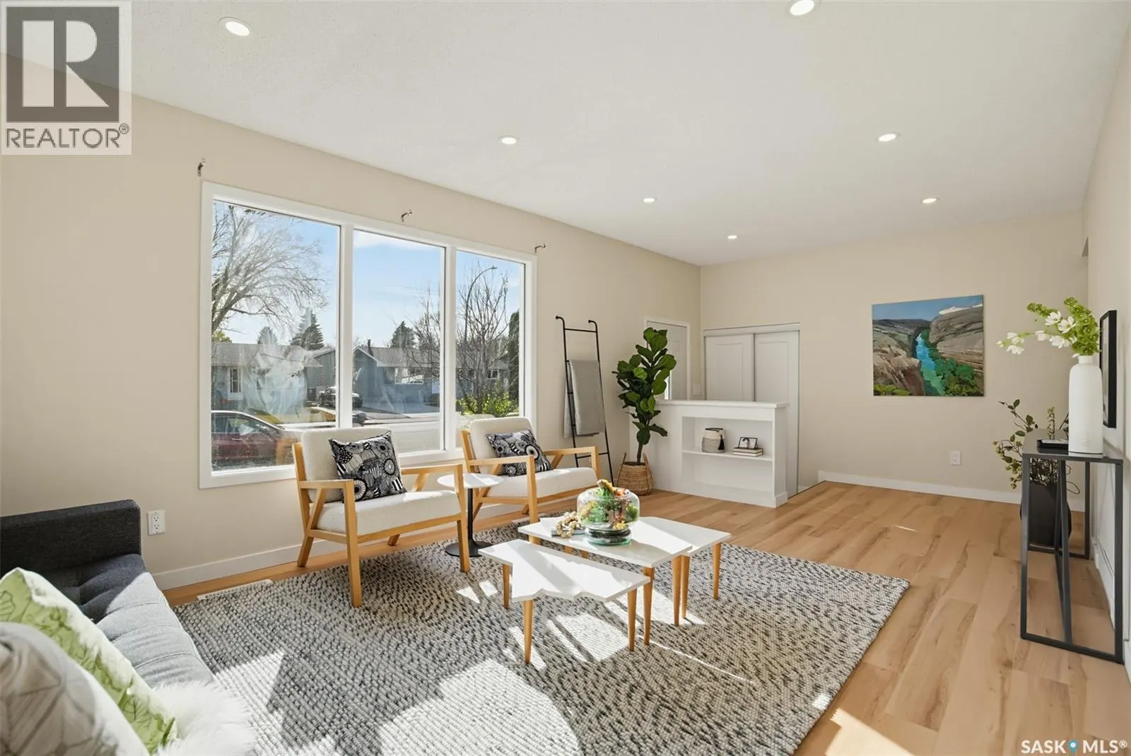 2606 37th STREET W